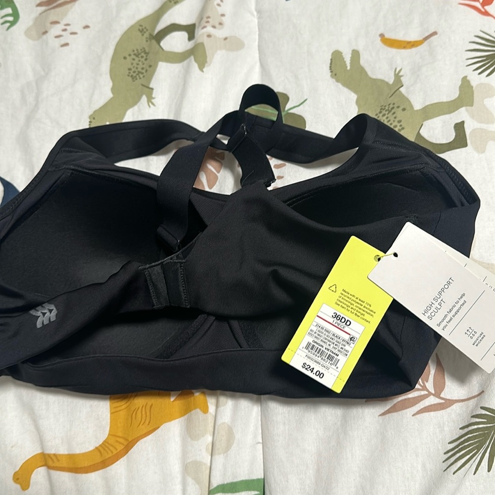 36DD criss cross sports bra